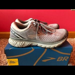 Brooks Ghost 11